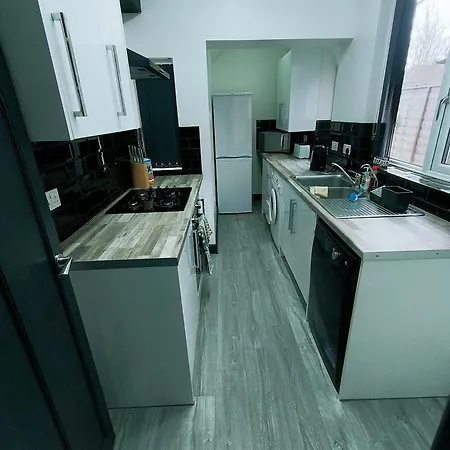 Apartman Modern 3 Bedroom House